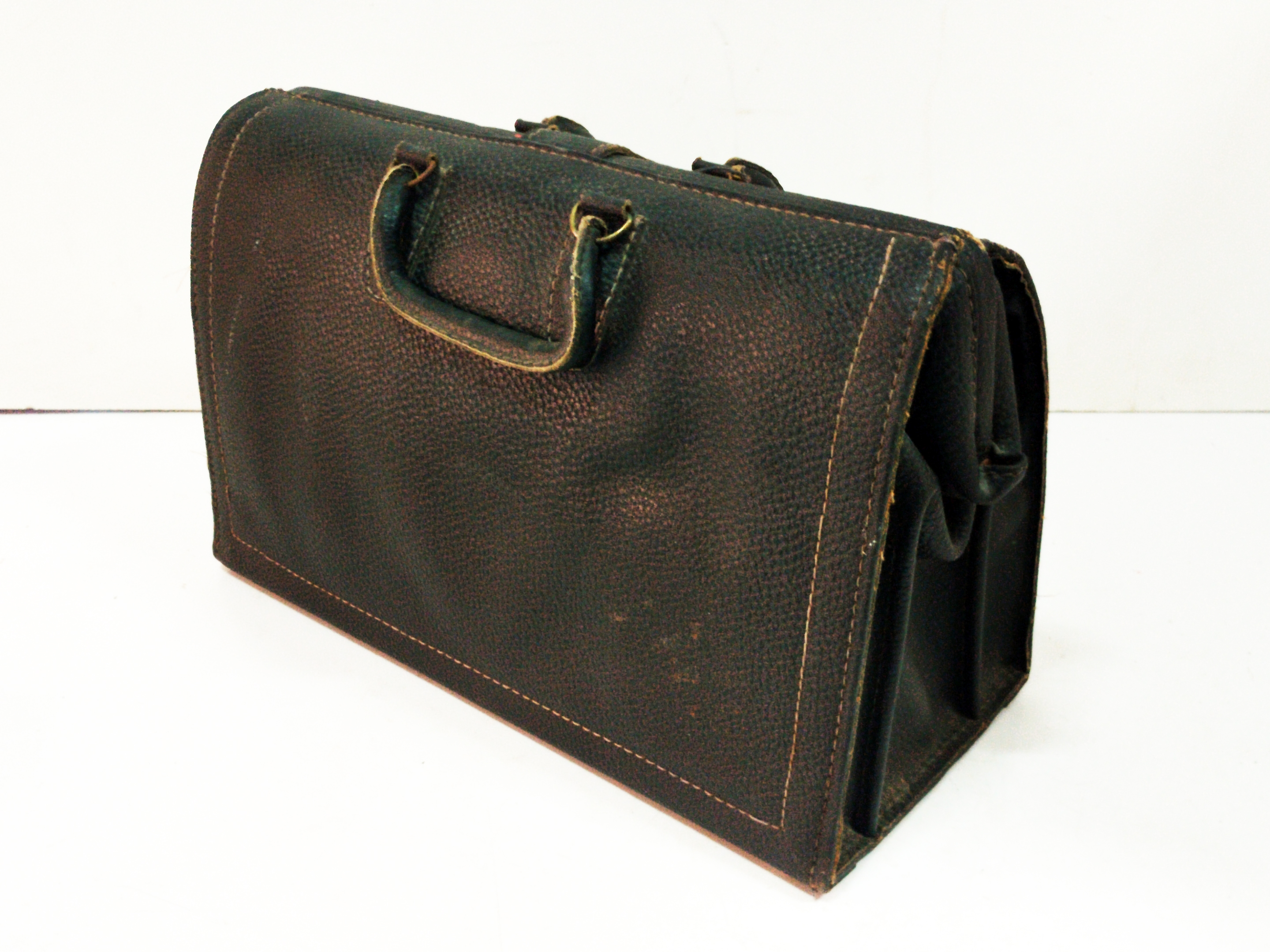 maletin medico piel 27x43x19 1u